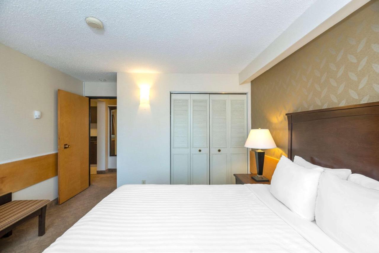 Prestige Riverside Lodge Quesnel Ngoại thất bức ảnh