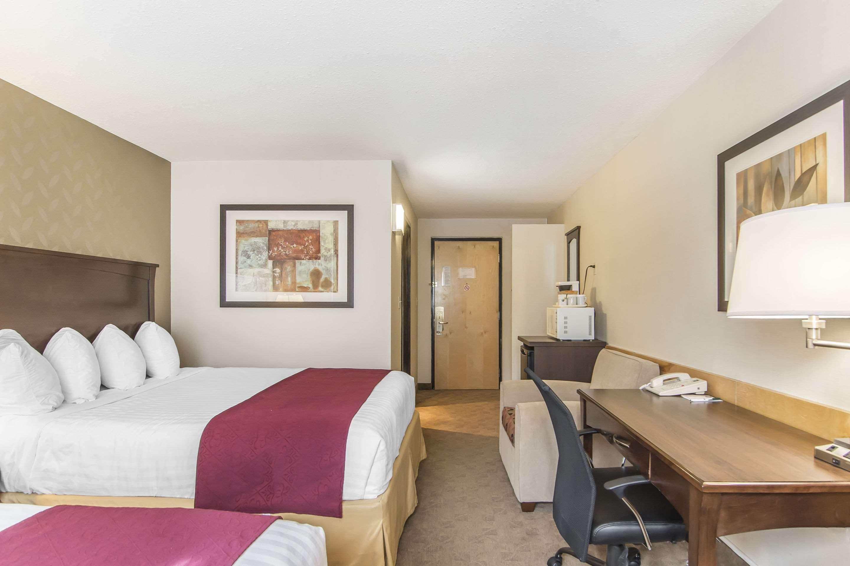 Prestige Riverside Lodge Quesnel Ngoại thất bức ảnh