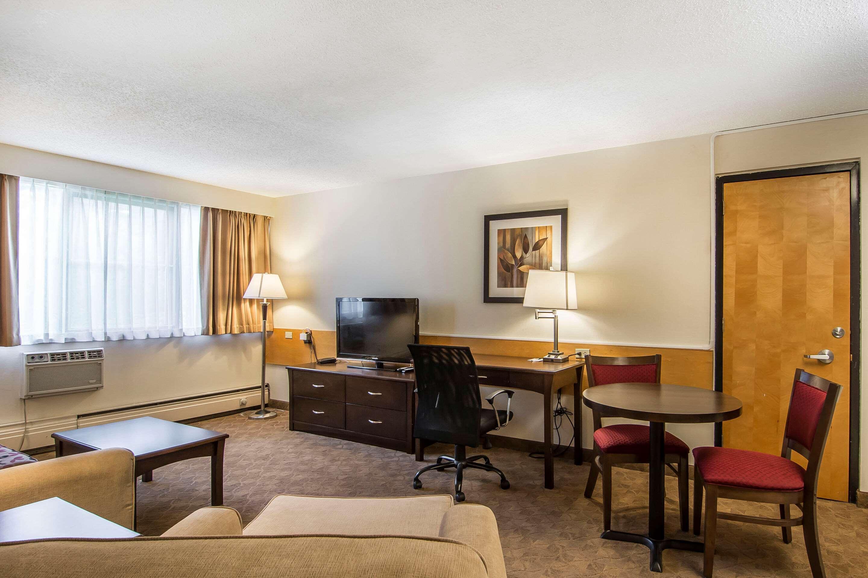 Prestige Riverside Lodge Quesnel Ngoại thất bức ảnh