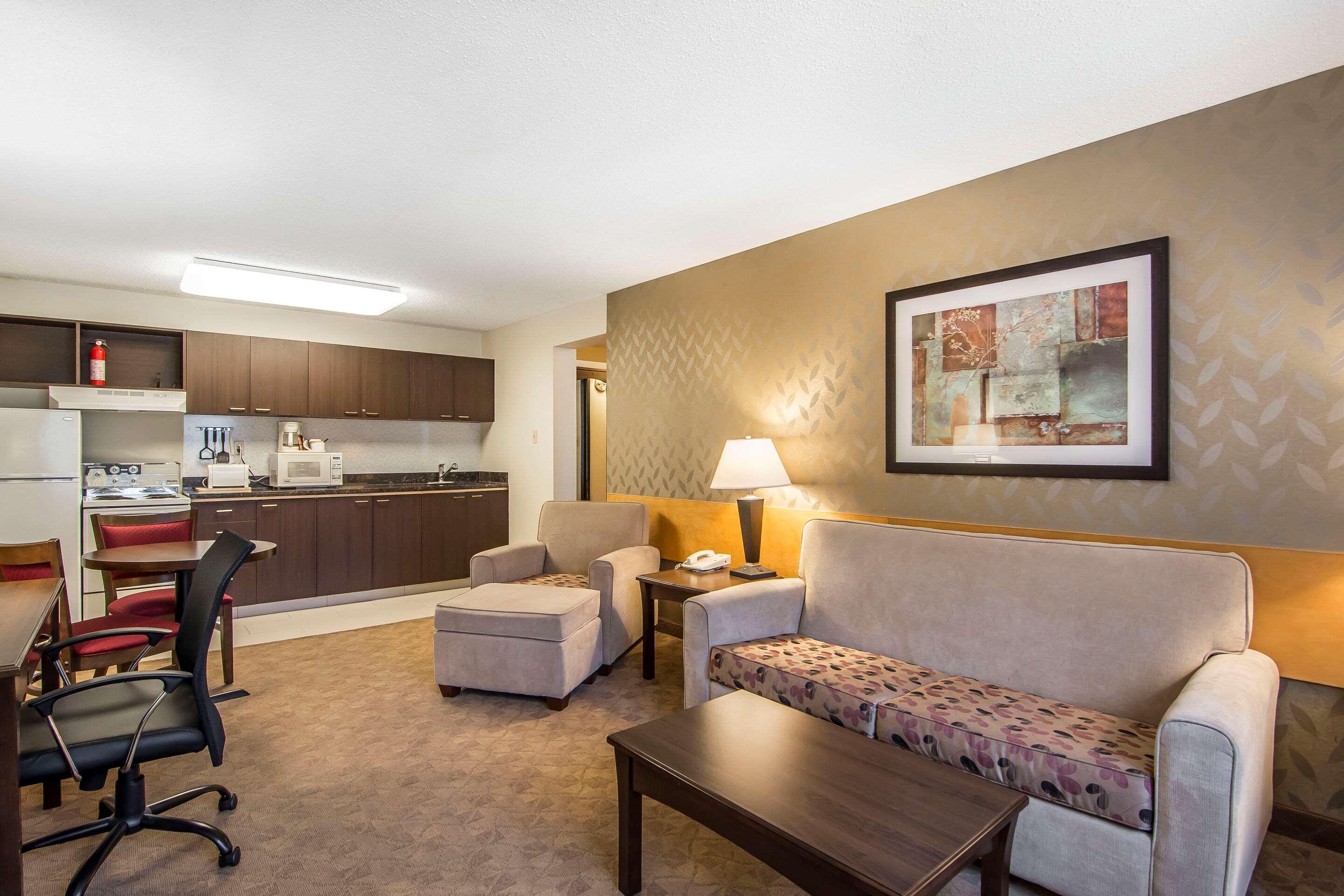 Prestige Riverside Lodge Quesnel Ngoại thất bức ảnh