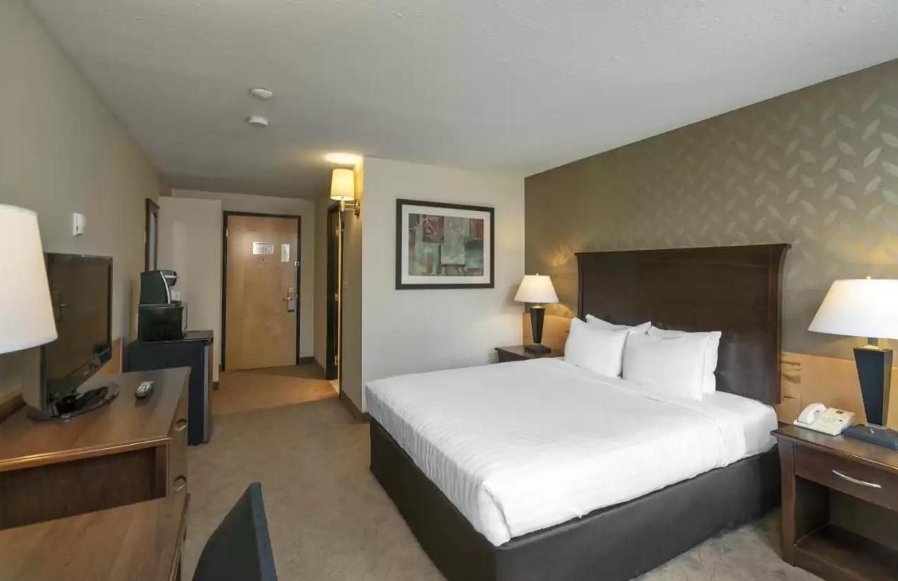 Prestige Riverside Lodge Quesnel Ngoại thất bức ảnh